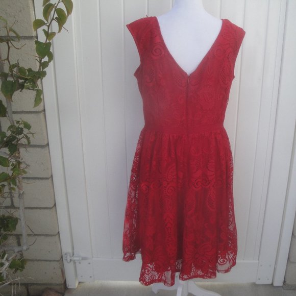 London Times Dress Red Lace Dress Size 12 - Picture 4 of 4